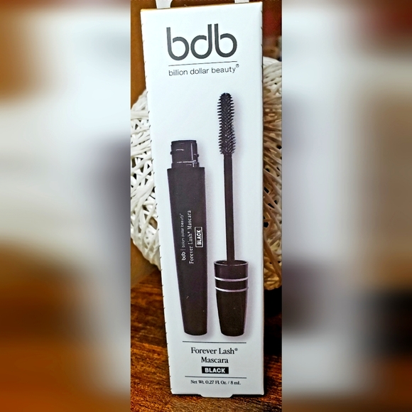 5/75$ Billion dollar beauty Forever Lash Mascara - Picture 12 of 16